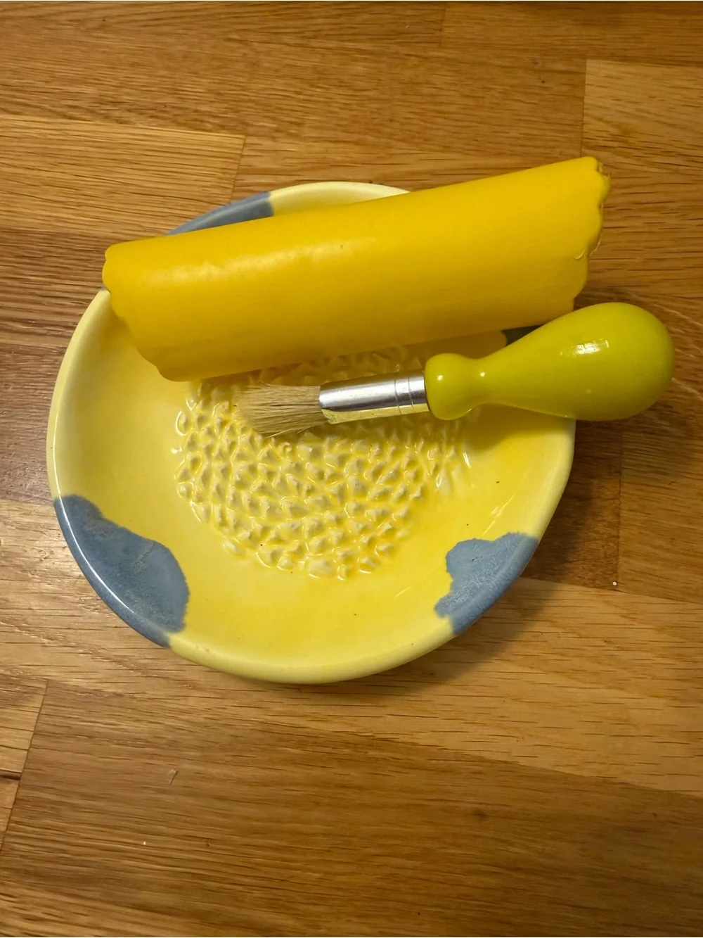 Hand-Made bin ceramic
